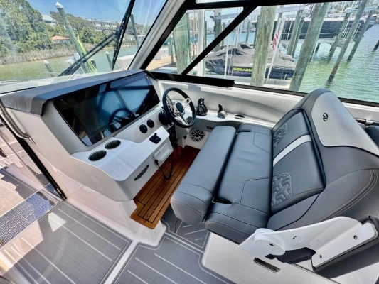 2025 Regal 36