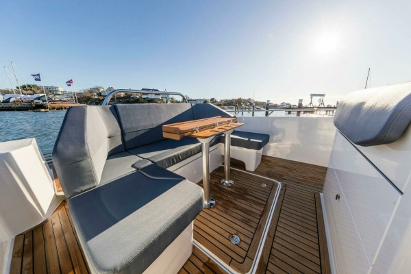 Nimbus Tender 9 Aft Deck