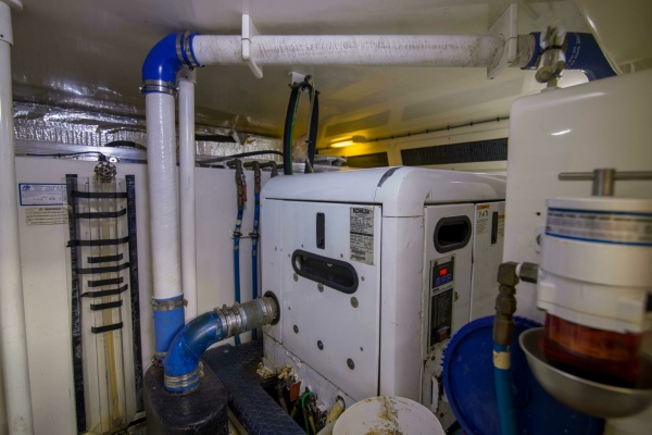 IMMERSED 52ft Silverton Yacht For Sale