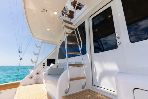 2023 Viking 72