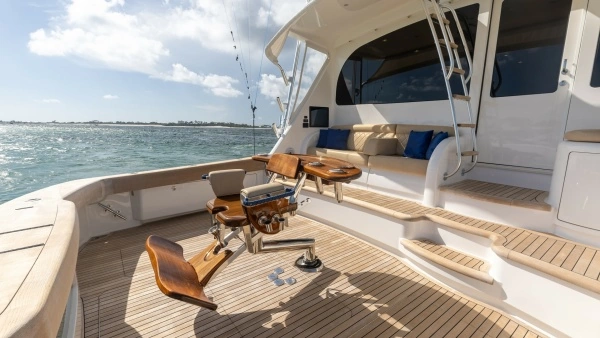 2022 Viking 68