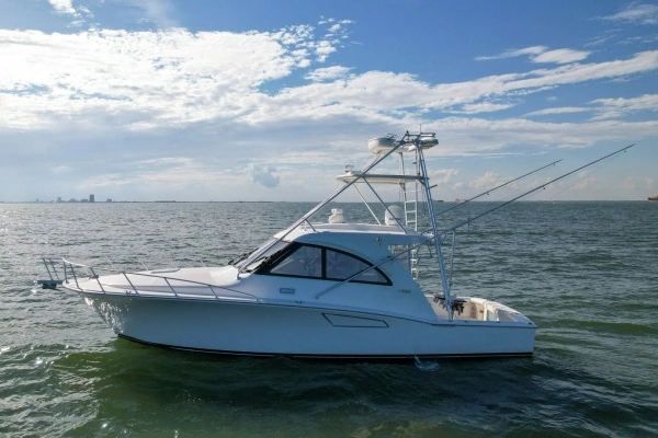 2012 Cabo 40