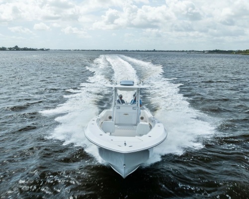 33ft Invincible Yacht For Sale