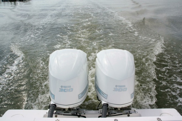 32ft Contender Yacht For Sale