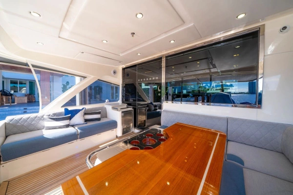 2023 Riviera 64