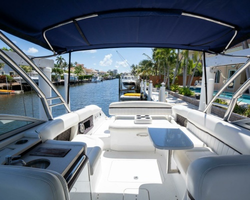 Unplugged 28ft Cobalt Yacht For Sale