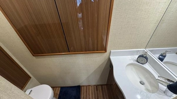 2007 Viking 74