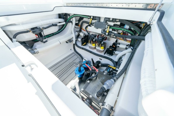 Valhalla V-28 Bay Boat
