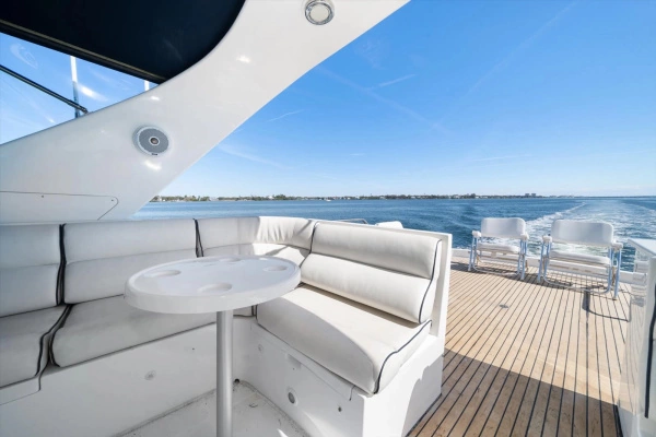 2000 Ocean Alexander 61