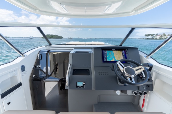 In Stock 2025 Nimbus T11 308 40ft Nimbus Yacht For Sale