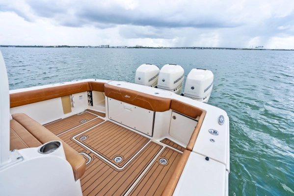 Scout 355 LXF Yacht For Sale