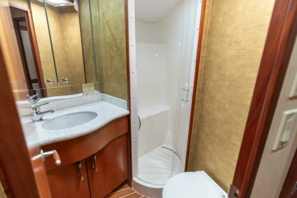 2008 Hatteras 60