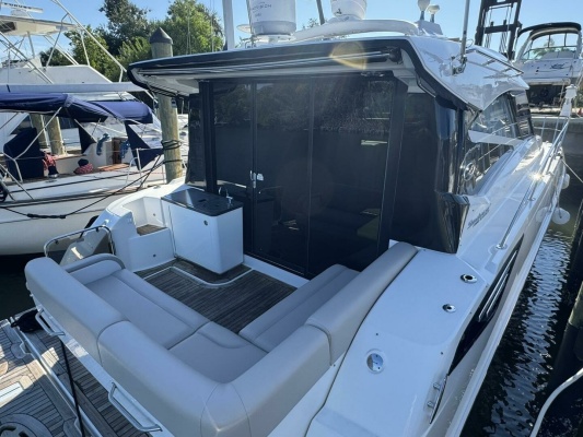 Lopez Cove II 47ft Sea Ray Yacht For Sale