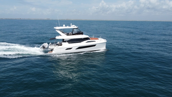 Hey Beautiful 44ft Aquila Yacht For Sale
