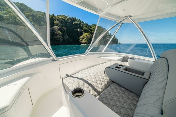 64 Viking Convertible Flybridge Seating