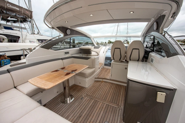 2025 Princess 40