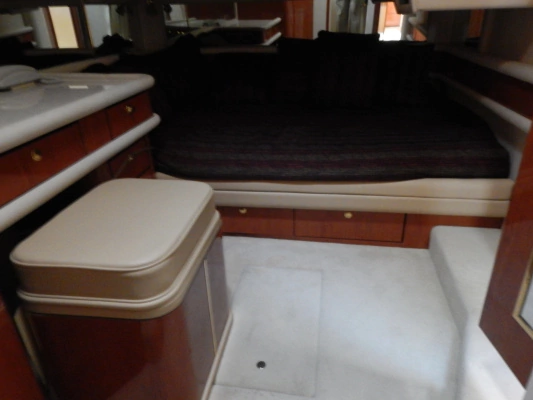 Sea Ray Sedan Bridge Yacht For Sale