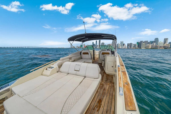 2023 Chris-Craft 35