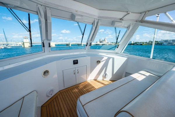 1997 Hatteras 65