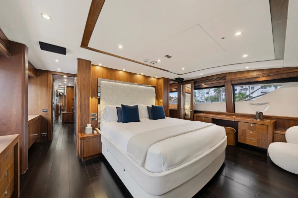 2010 Sunseeker 112