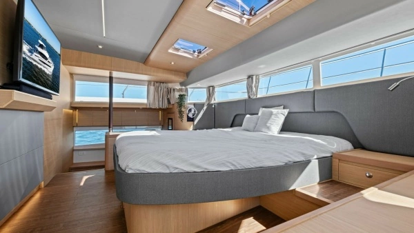 Aquila 54 Yacht Yacht For Sale