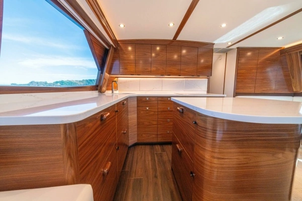 2025 Viking 58