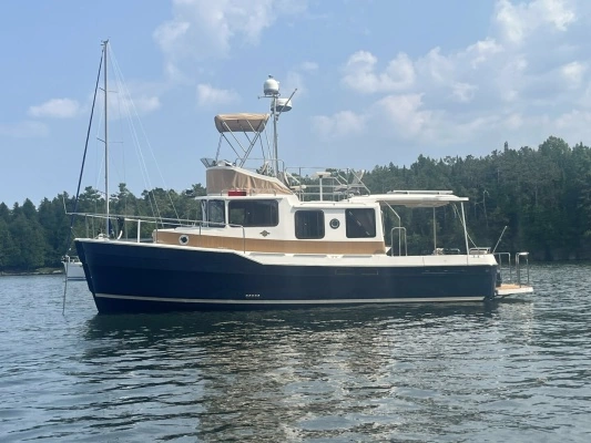 2023 Ranger Tugs R-31 CB