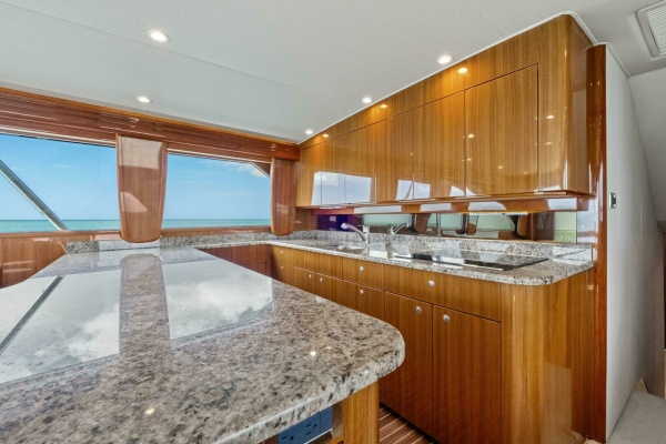 20  64ft Viking Yacht For Sale