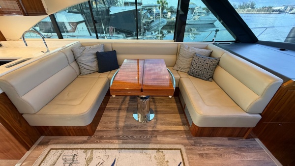 2021 Riviera 57 Enclosed Bridge 60ft Riviera Yacht For Sale