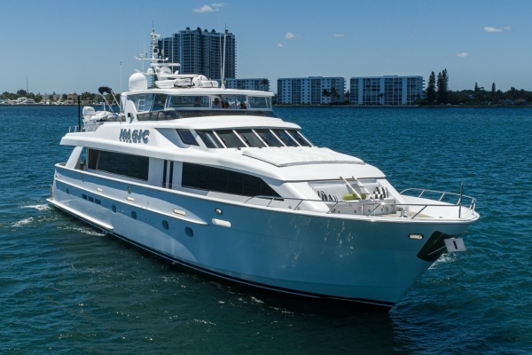 MAGIC 100ft Hatteras Yacht For Sale