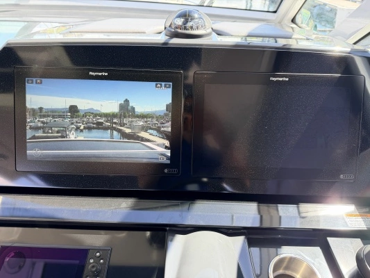 Formula 380 Super Sport Crossover I/O Yacht For Sale