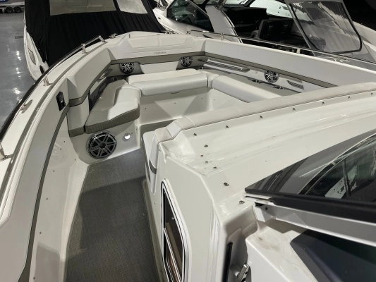 Formula 380 Super Sport Crossover I/O Yacht For Sale
