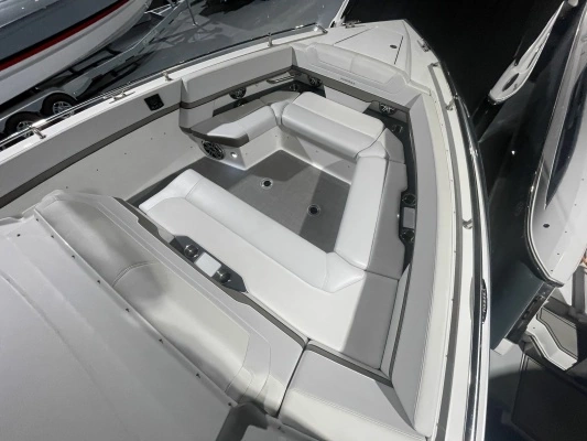 Formula 380 Super Sport Crossover I/O Yacht For Sale