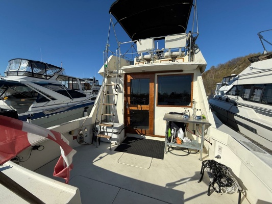 36ft Hatteras Yacht For Sale