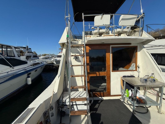 36ft Hatteras Yacht For Sale