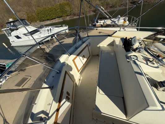 36ft Hatteras Yacht For Sale