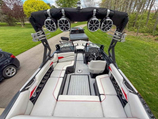 22ft Axis Yacht For Sale