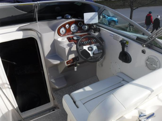 25ft Rinker Yacht For Sale