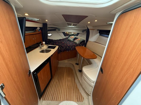 32ft Bayliner Yacht For Sale