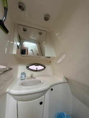 32ft Bayliner Yacht For Sale