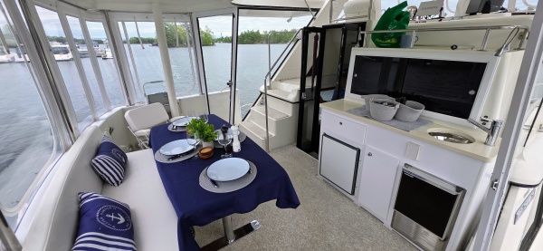 42ft Carver Yacht For Sale