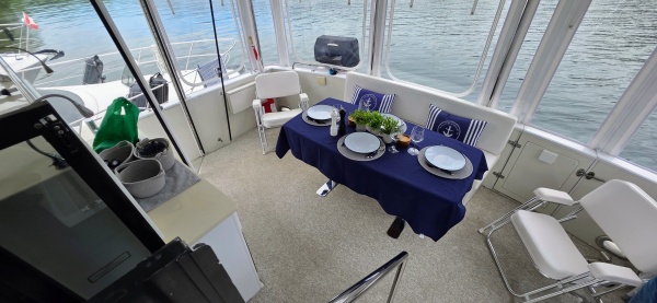 42ft Carver Yacht For Sale