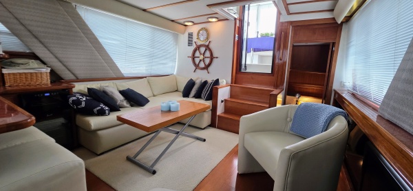 42ft Carver Yacht For Sale