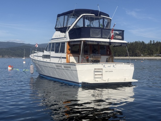 38ft Bayliner Yacht For Sale