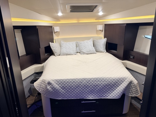 42ft Regal Yacht For Sale