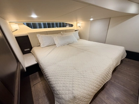 Regal 42 Grande Coupe Yacht For Sale