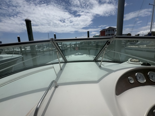 32ft Monterey Yacht For Sale