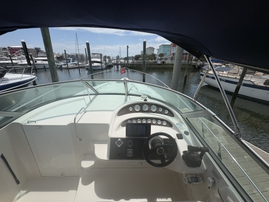 32ft Monterey Yacht For Sale