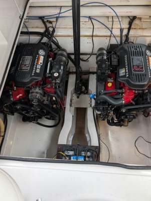 34ft Four Winns Yacht For Sale