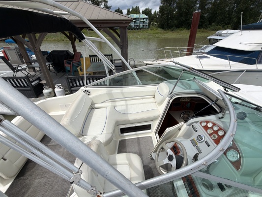 24ft Bayliner Yacht For Sale